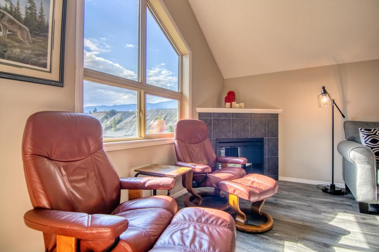 Mountain Getaway Condo - 5 Min Walk To The Beach! Invermere Exterior foto