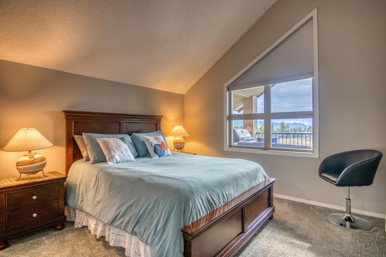 Mountain Getaway Condo - 5 Min Walk To The Beach! Invermere Exterior foto