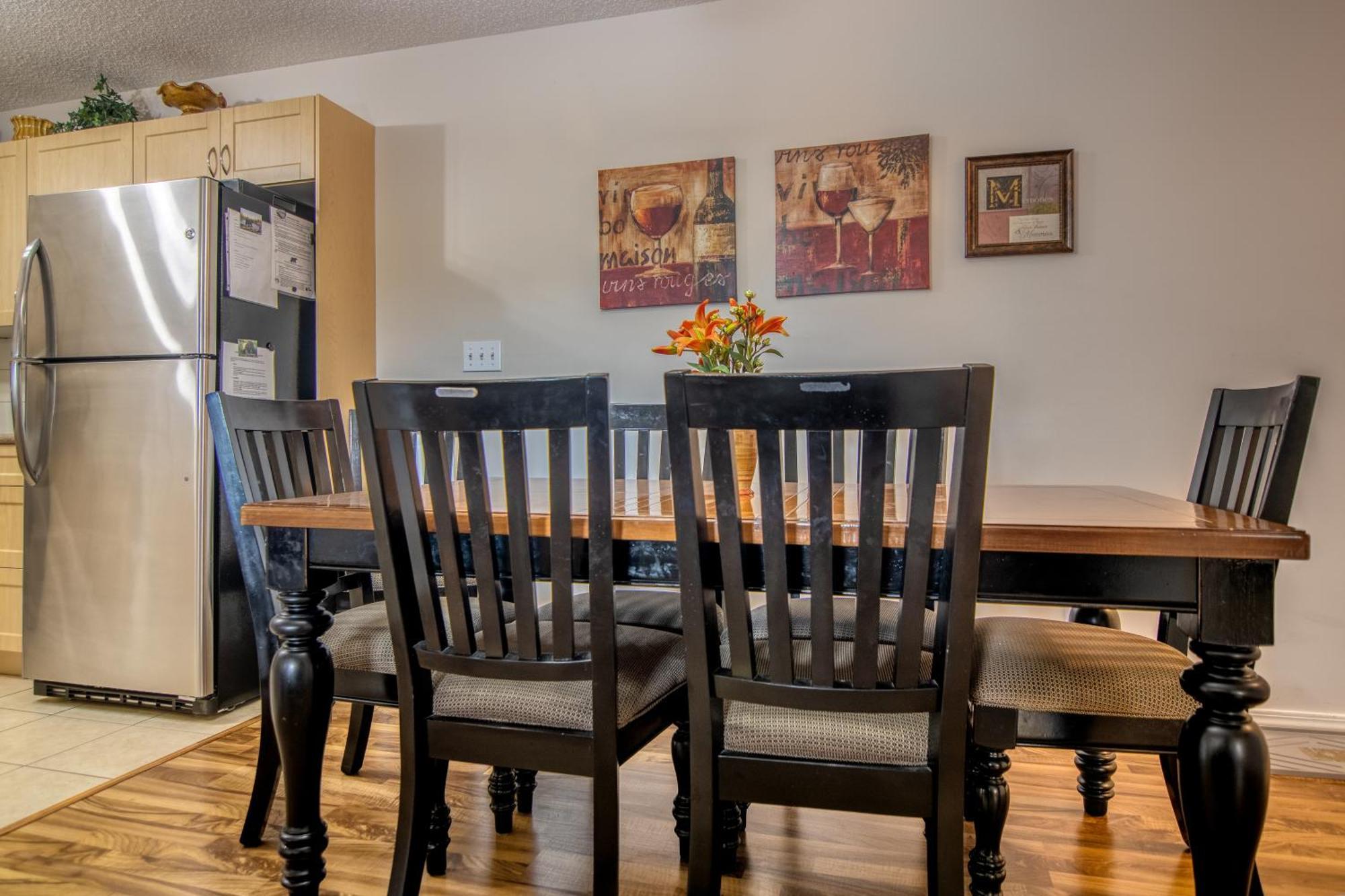 Mountain Getaway Condo - 5 Min Walk To The Beach! Invermere Exterior foto